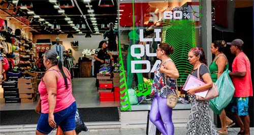 Veja o que abre e o que fecha no Dia do Comerciário em Maceió