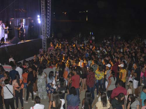 Dia do Evangélico é comemorado com festa, louvor e adoração em Penedo