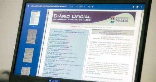 Prefeito de Maceió sanciona lei que torna o Bolsa Escola Municipal (BEM) permanente, beneficiando crianças de até seis anos.
