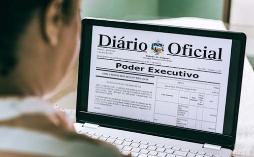 Governo vai “dar” dinheiro para todo servidor da Educação comprar notebook em AL