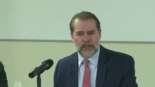 'Se tudo vai parar no STF, é o fracasso das outras instituições', diz Toffoli em SP