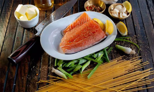 Dieta anti-inflamatória: saiba quais alimentos reduzem o problema