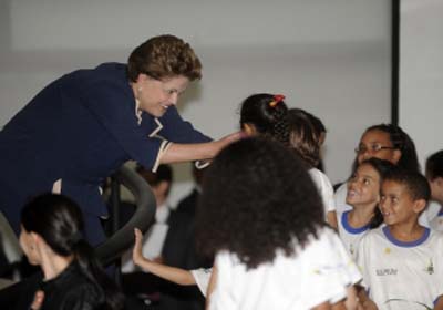 Governo vai investir R$ 2,7 bilhões em pacto para alfabetizar crianças até os 8 anos