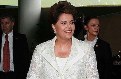 Dilma é empossada a 1ª mulher presidente do Brasil