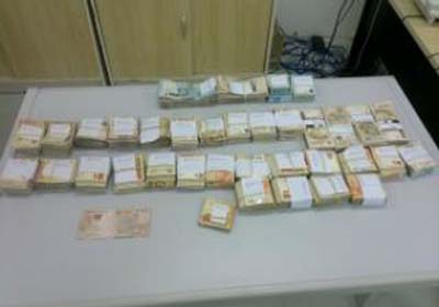 Após denúncia, PM apreende armas e R$ 26 mil em São Miguel