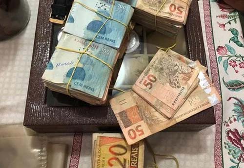 Presos na Fruto Proibido ganham liberdade e passam a usar tornozeleira