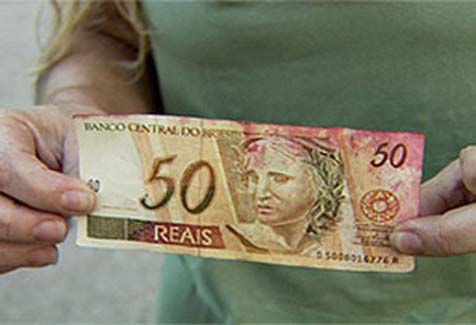 Banco Central divulga alerta contra notas com tinta rosa
