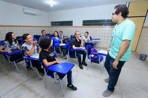 Disciplina Saúde Pública apresenta os direitos dos cidadãos para alunos do ensino médio