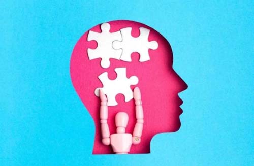 Aglomerando sem máscara? Saiba o que é a dissonância cognitiva