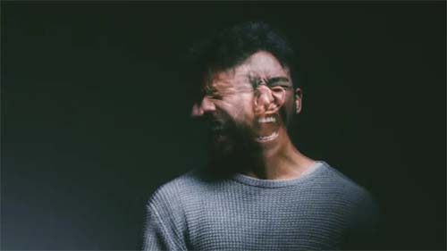 Análise linguística revela sinais precoces de transtornos de personalidade