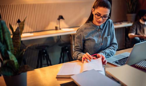 Curso gratuito: MEC libera cinco mil vagas em especialização destinada a professores