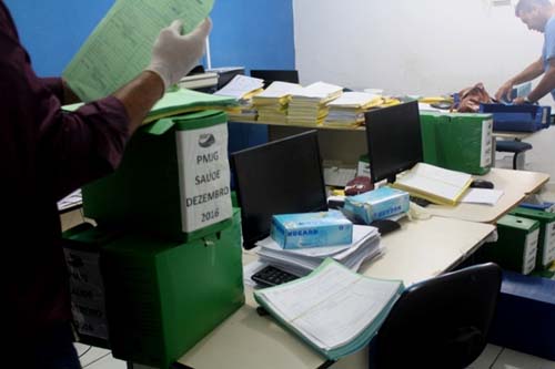 Em Joaquim Gomes PF apreende documentos que apura fraude em licitação da gestão Ana Genilda 