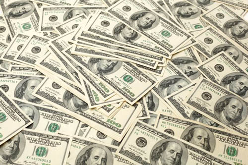 Com governo 'perdido', dólar toca R$4,02 pela 1ª vez no ano