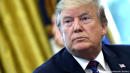 Trump anuncia novas sobretaxas a importações da China