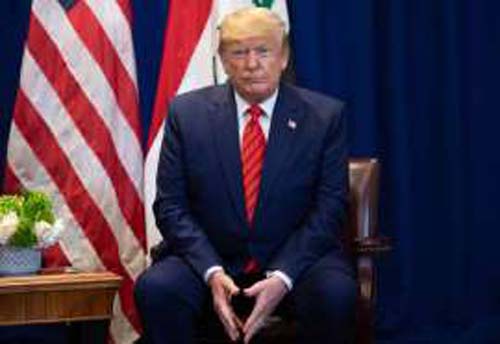 Presidente da Câmara abre processo de impeachment de Trump