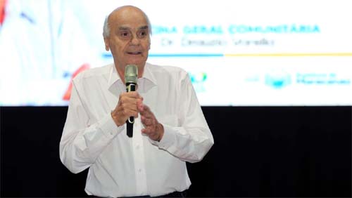 'Sedentarismo vai matar tantas pessoas quanto o cigarro', afirma Dr. Drauzio Varella em evento no CE