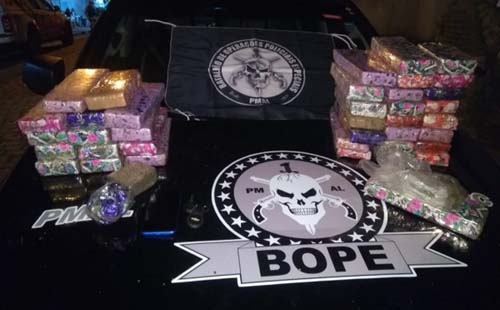 Polícia apreende cerca de 32 kg de maconha embalada em papel de presente