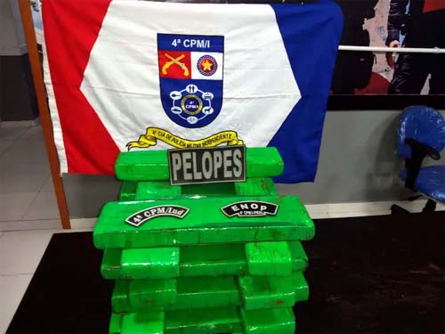 Policiais militares da 4ª CPM apreendem mais de 21 kg de maconha em Atalaia