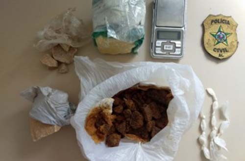 Polícia apreende drogas e prende irmãos suspeitos de chefiar tráfico no interior