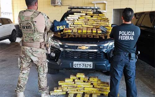 Operação da PRF e PF apreende mais de 70kg de maconha em São Sebastião, AL