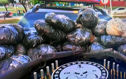 Polícia prende dois suspeitos e apreende 25 quilos de maconha em Maceió