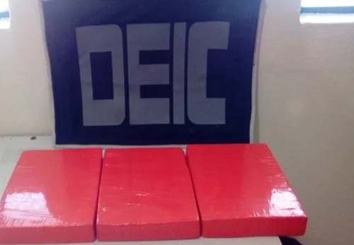 Mulher é presa em Maceió por trazer drogas da Bolívia para o Brasil