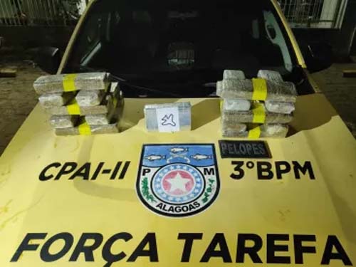 Militar do Exército é preso com tabletes de maconha escondidos no porta-malas de carro