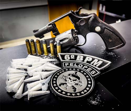 Polícia Militar apreende 32 armas de fogo e 21,8Kg de drogas na última semana