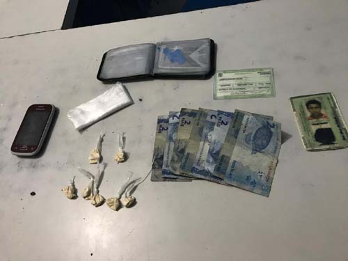 Dupla é presa por tráfico de drogas em Estrela de Alagoas