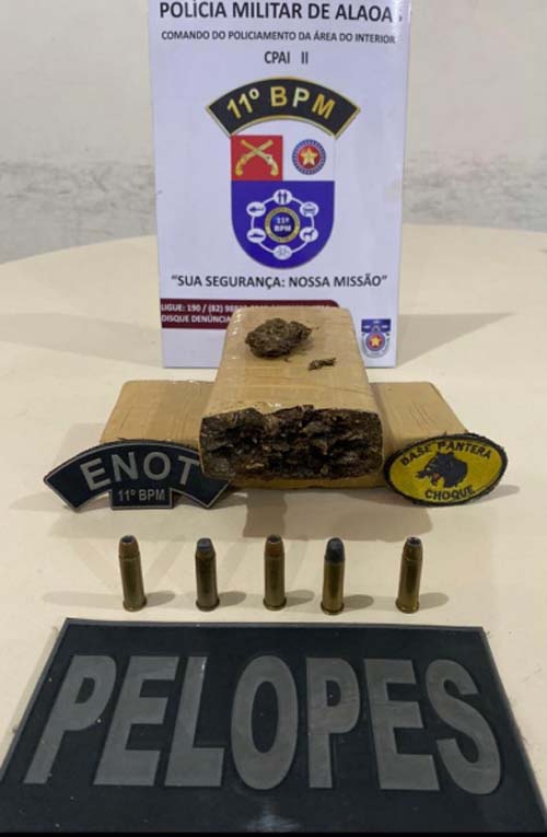 Polícia apreende munições e mais de 1 kg de maconha após denúncias de ‘boca de fumo’ em Penedo