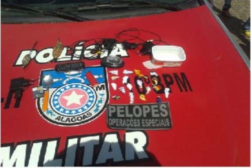 Polícia encontra maconha, canivete e celular em celas da 5ª DRP 