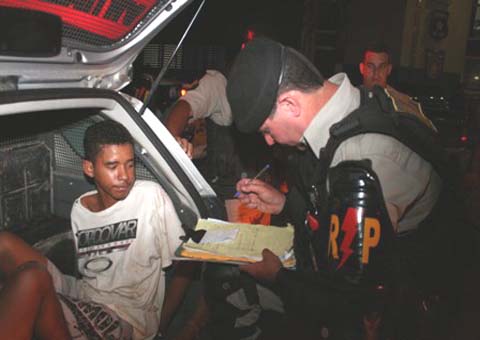 Operação prende bando que 'tocava o terror' no Benedito Bentes