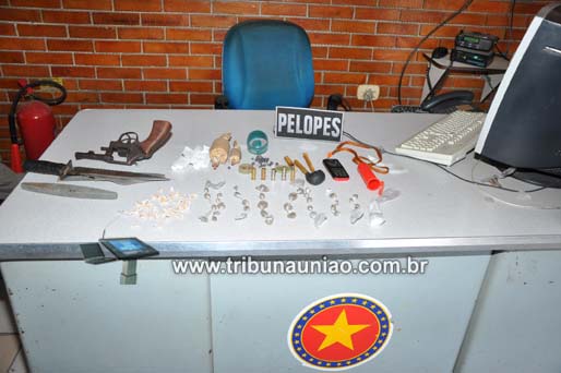 Equipe 'Alfa' do PELOPES de União 'estoura' boca de fumo na periferia da cidade