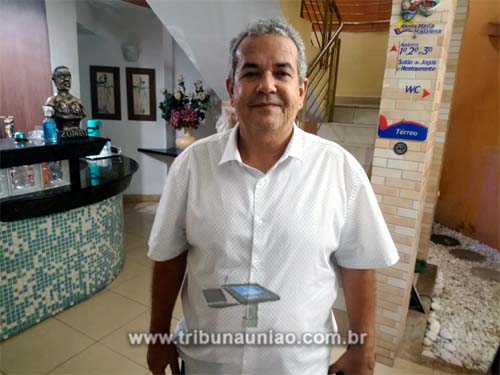 Secretário de Saúde de União dos Palmares determina combate sistemático a praga de moscas na cidade