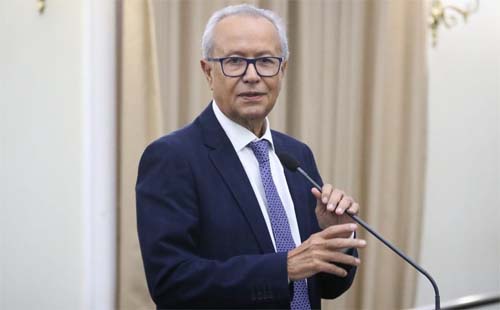 Dr. Wanderley quer atendimento adequado a pacientes terminais