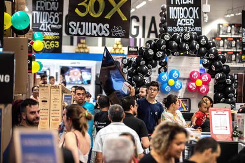 Economia do Brasil tem crescimento moderado de 0,8% no terceiro trimestre