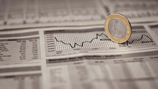 Programas econômicos dos presidenciáveis não permitem enfrentar desafios do Brasil, diz especialista francês