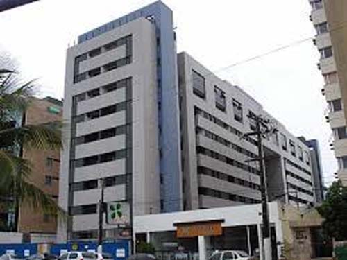 Incêndio no sexto andar do Edifício Neo II na Pajuçara após explosão de celular deixa uma vitima fatal