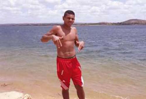 Após ser sequestrado, jovem é encontrado decapitado, com pés e mãos arrancadas