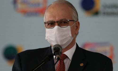 Grupo de mais de cem advogados entram com Habeas-corpus para libertar Roberto Jefferson e Fachin decidirá
