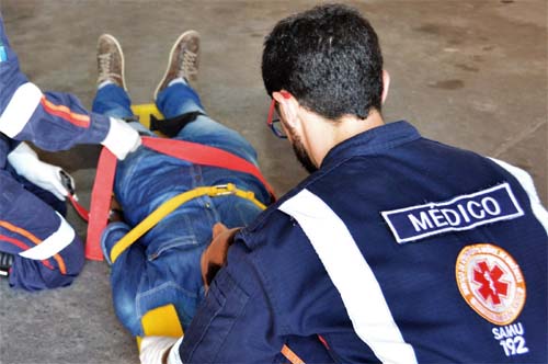 Samu promove estágio para 51 acadêmicos de Medicina da Uncisal