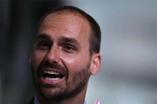 PGR rejeita solicitação de prisão de Eduardo Bolsonaro após análise do caso