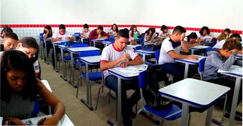 Especialistas discutem o cenário da educação básica no Brasil