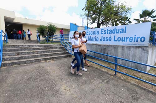 Educação inicia pagamento do Cartão Escola 10