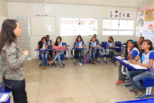 MEC aceita revogar portaria se professores de federais acabarem greve