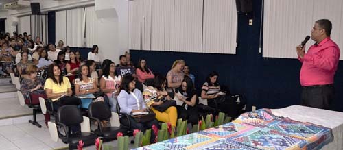 Sesau reúne educadores para orientá-los sobre assistência às vítimas de violência sexual