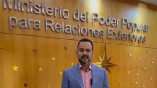 Embaixador da Venezuela anuncia que voltará ao Brasil