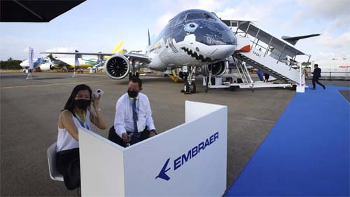 Embraer fora da Rússia: especialista aponta 'prejuízos financeiros' e cláusula contratual rompida