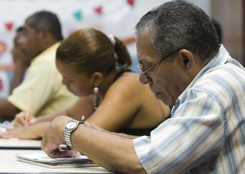Encceja 2025 será aplicado neste domingo para mais de 700 mil inscritos em todo o país