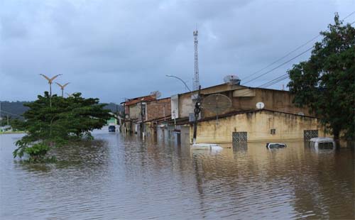 Caixa libera FGTS para trabalhadores residentes em municípios atingidos pelas fortes chuvas